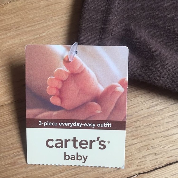 ➡️2/$25!⬅️ NWT! Carters 3 piece set ! - Picture 3 of 4